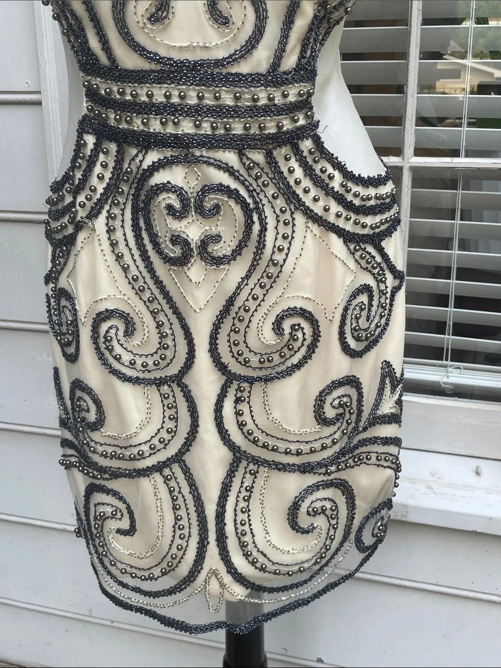 EUC- GB (Gianni Bini)  Beaded Bodycon Cutout Cocktail Dress Cream/ Black Size 13